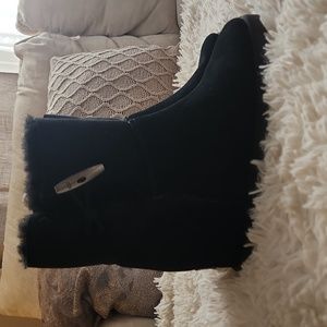 Ugg classic lemme toggle wedge boots